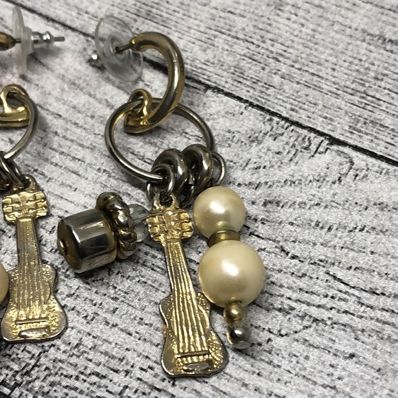 Vintage statement fun charm music musician dangle earrings - Picture 3 of 4